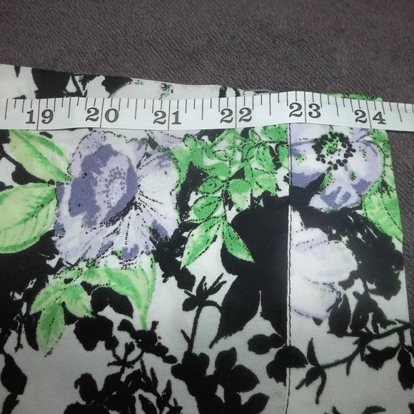 Laura Scott Floral Patterned Blouse - Picture 6 of 6